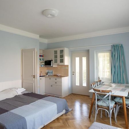 Zefir Apartments Balatonfured Exterior photo