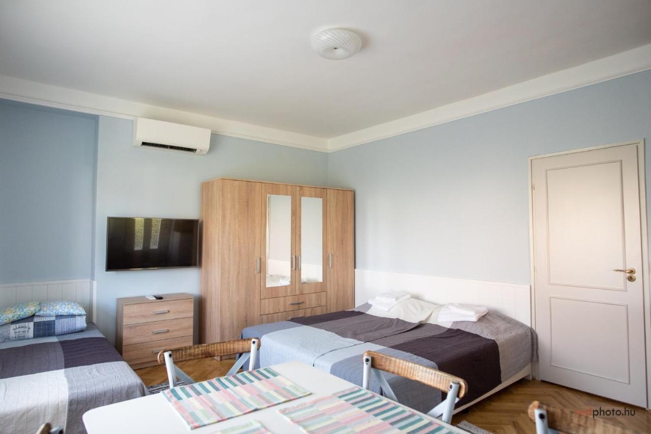 Zefir Apartments Balatonfured Exterior photo